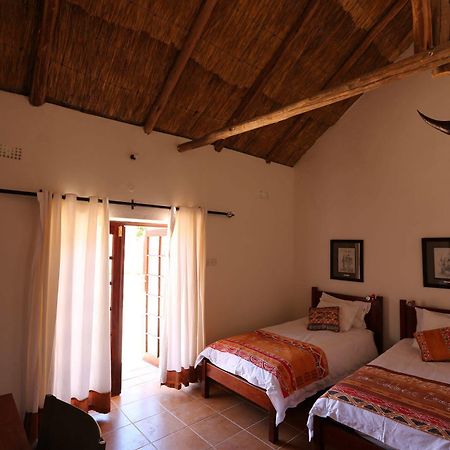 Mandebele Lodge Вікторія-Фоллс Екстер'єр фото